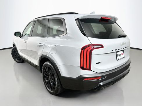 Used 2022 Kia Telluride SX w/ Nightfall Edition Package AWD/4WD image 5