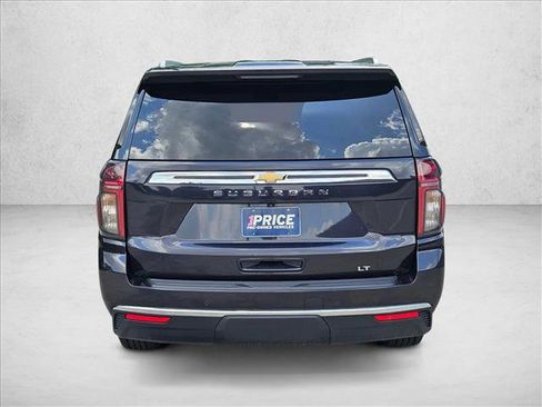 Used 2024 Chevrolet Suburban LT RWD image 6
