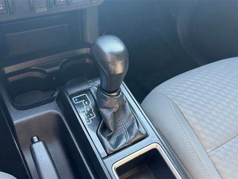 Used 2020 Toyota Tacoma SR5 image 31