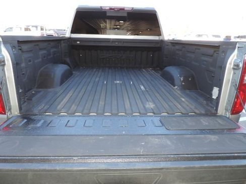 Used 2024 Chevrolet Silverado 2500 ZR2 w/ Technology Package image 28