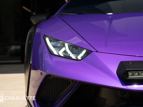 Used 2024 Lamborghini Huracan Sterrato AWD/4WD image 3