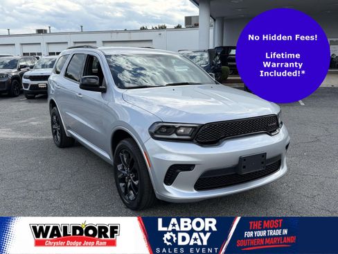 Used 2024 Dodge Durango SXT w/ SXT Blacktop Group AWD/4WD image 1