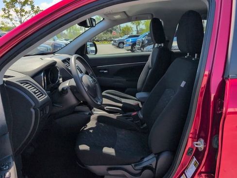 Used 2022 Mitsubishi Outlander Sport ES FWD image 9