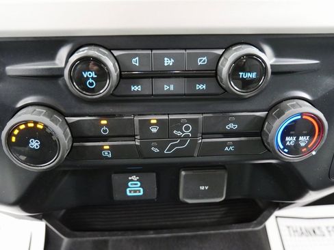 Used 2023 Ford F350 XLT image 30