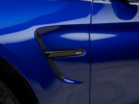Used 2020 BMW M4 CS w/ Executive Package RWD image 31