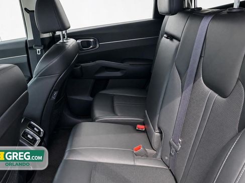 Used 2024 Kia Sorento S w/ Panoramic Sunroof Package FWD image 14