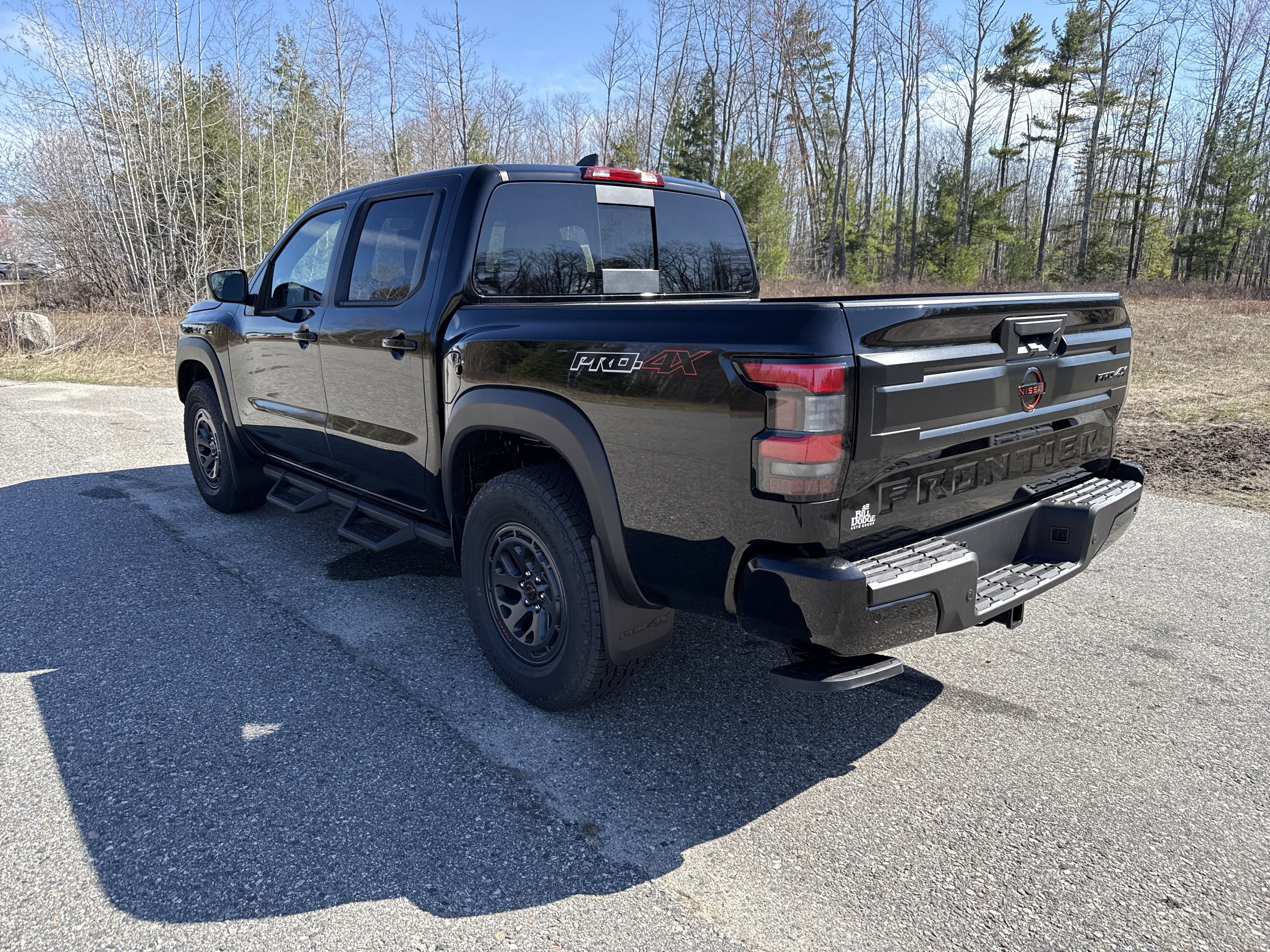 New 2026 Nissan Frontier PRO-4X w/ Tow Package AWD/4WD image 5