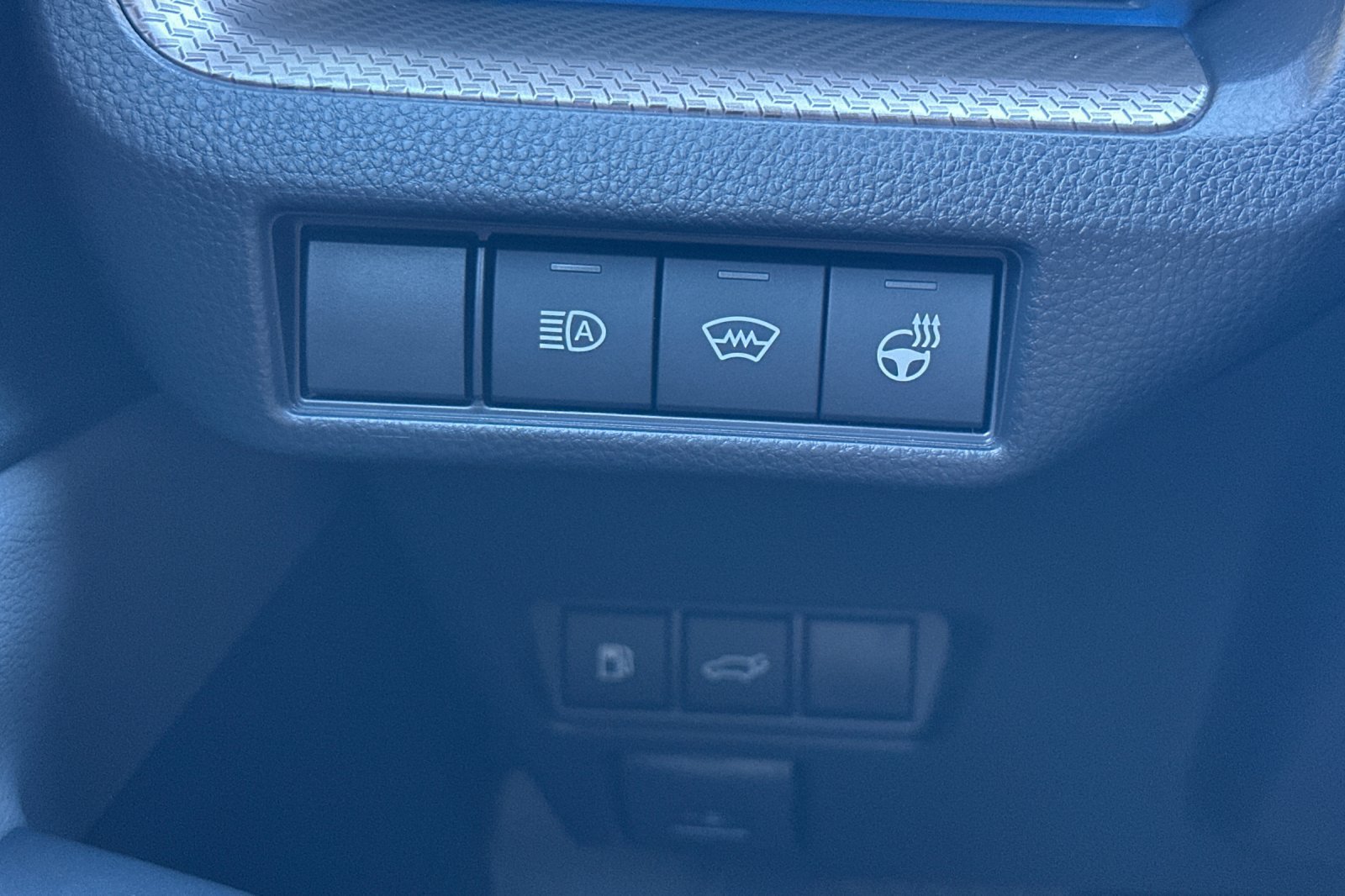 New 2027 Toyota Prius Limited AWD/4WD image 30