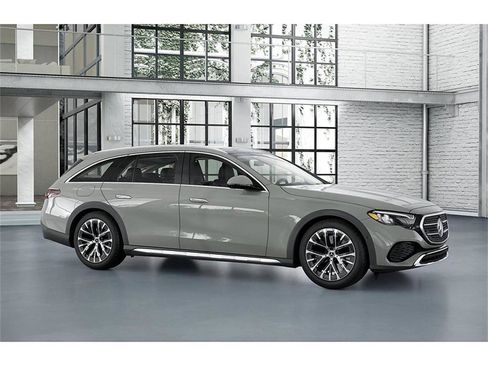 New 2026 Mercedes-Benz E 450 4MATIC All-Terrain Wagon image 13