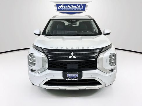 Used 2022 Mitsubishi Outlander SEL AWD/4WD image 2