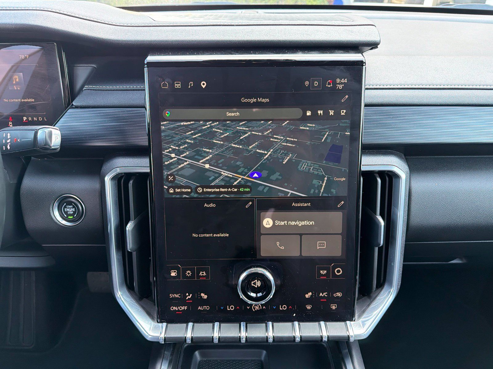 Used 2026 GMC Acadia Elevation w/ Elevation Premium Package FWD image 10