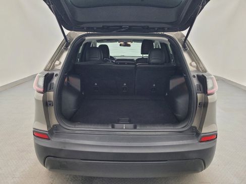 Used 2019 Jeep Cherokee Latitude Plus image 29