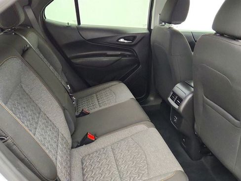 Used 2024 Chevrolet Equinox LT AWD/4WD image 24