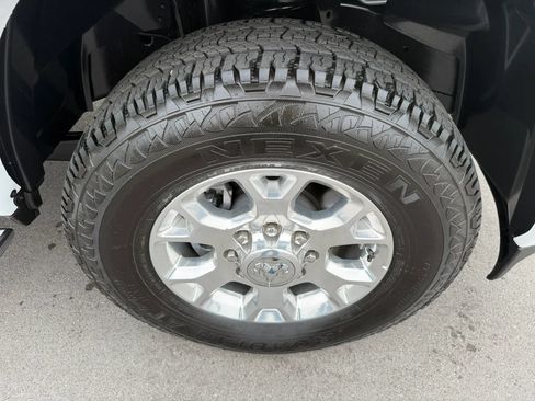 Used 2024 RAM 3500 Laramie AWD/4WD image 14