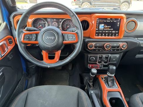Used 2022 Jeep Gladiator Mojave w/ Safety Group AWD/4WD image 19