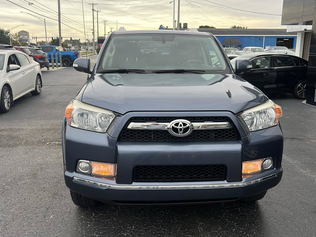 Used 2010 Toyota 4Runner Limited AWD/4WD image 7