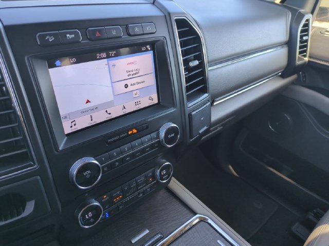 Used 2018 Ford Expedition Limited w/ Equipment Group 302A AWD/4WD image 11