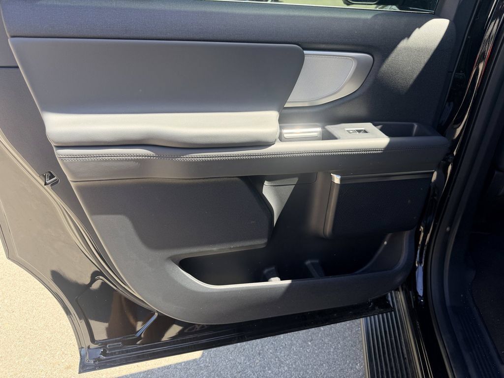 New 2026 Ford Expedition Max Active AWD/4WD image 17