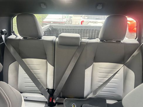 Used 2025 Toyota Tacoma TRD Off-Road image 38