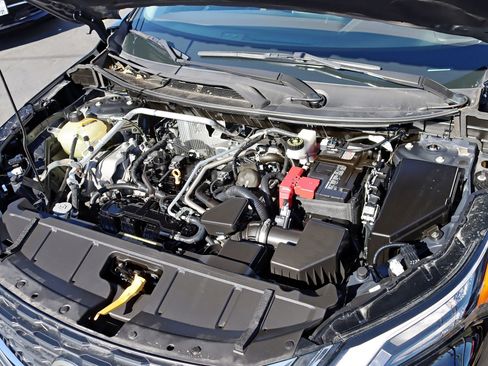 Used 2021 Nissan Rogue SV image 32