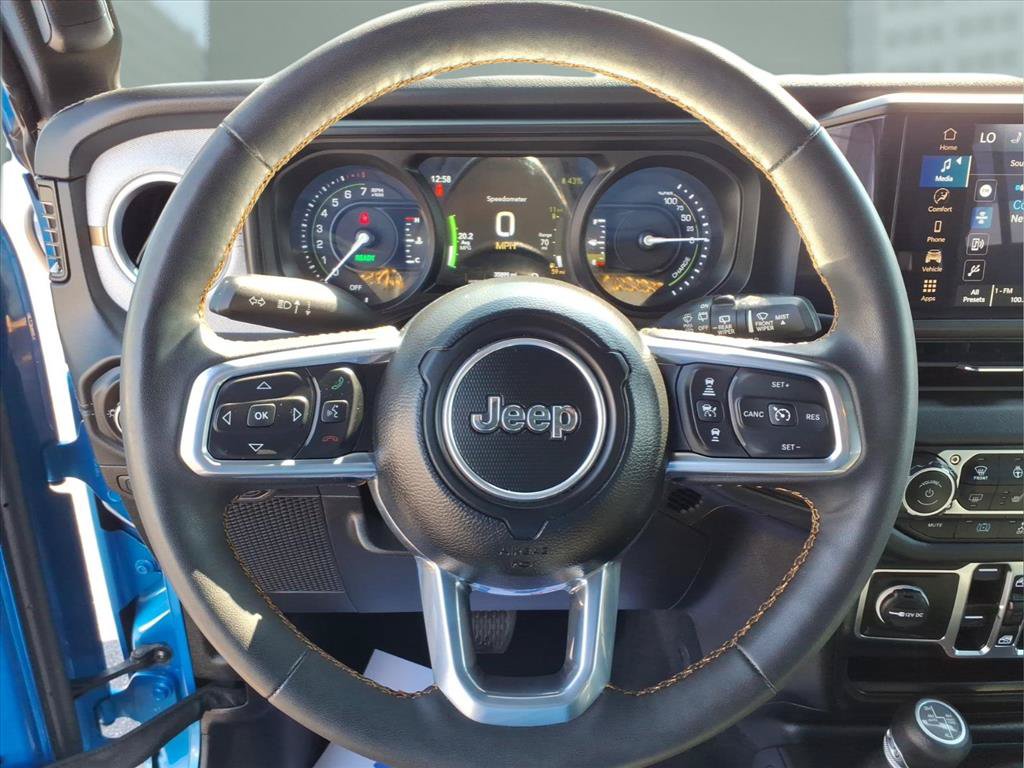 Used 2024 Jeep Wrangler Unlimited Sahara w/ Safety Group AWD/4WD image 12