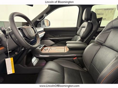 New 2025 Lincoln Navigator L Black Label image 19
