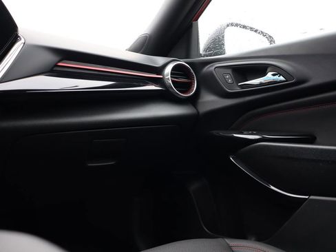 New 2026 Chevrolet Trax RS w/ Sunroof Package image 37