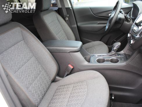 Certified 2024 Chevrolet Equinox LT image 28