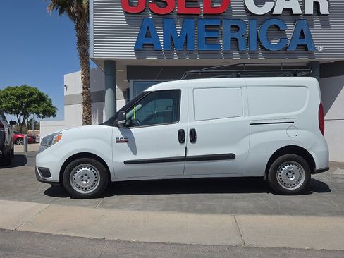 Used 2022 RAM ProMaster City Tradesman FWD image 3