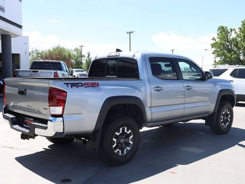 Used 2016 Toyota Tacoma TRD Off-Road w/ Towing Package AWD/4WD image 6