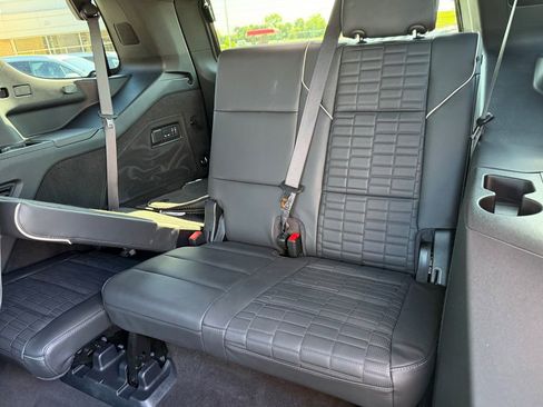 Used 2025 Cadillac Escalade Sport Platinum AWD/4WD image 24