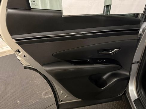 Used 2023 Hyundai Tucson Limited w/ Cargo Package image 25