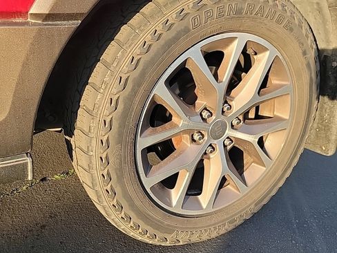 Used 2016 Ford Expedition EL King Ranch image 5