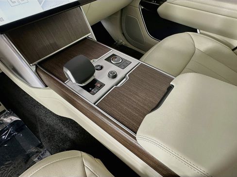New 2027 Land Rover Range Rover SE AWD/4WD image 13