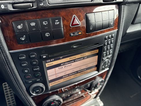 Used 2010 Mercedes-Benz G 550 image 15