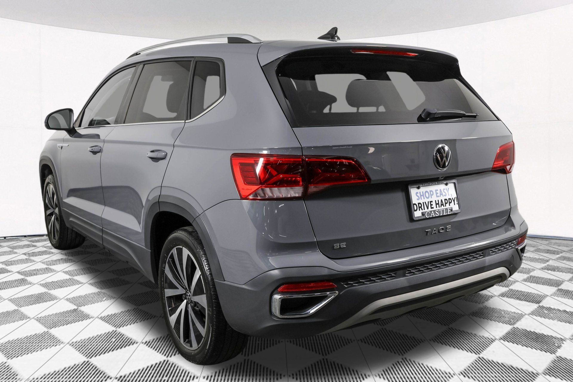 Used 2023 Volkswagen Taos SE FWD image 18