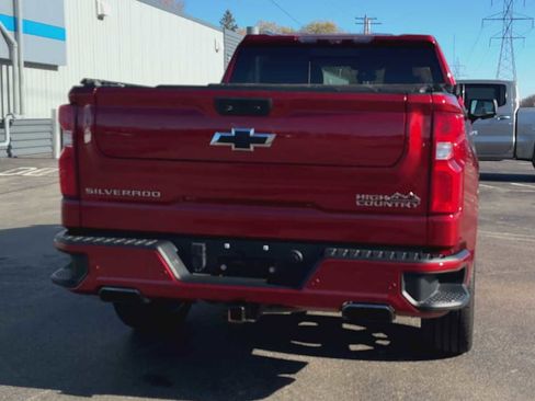 Used 2021 Chevrolet Silverado 1500 High Country image 3
