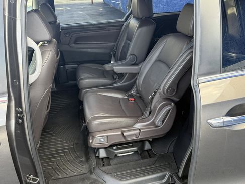 Used 2018 Honda Odyssey EX-L image 17