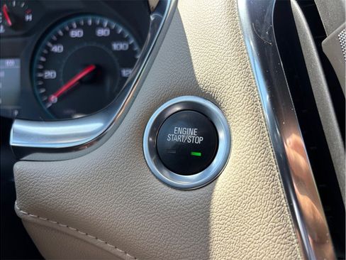 Used 2023 Chevrolet Traverse LS FWD image 24