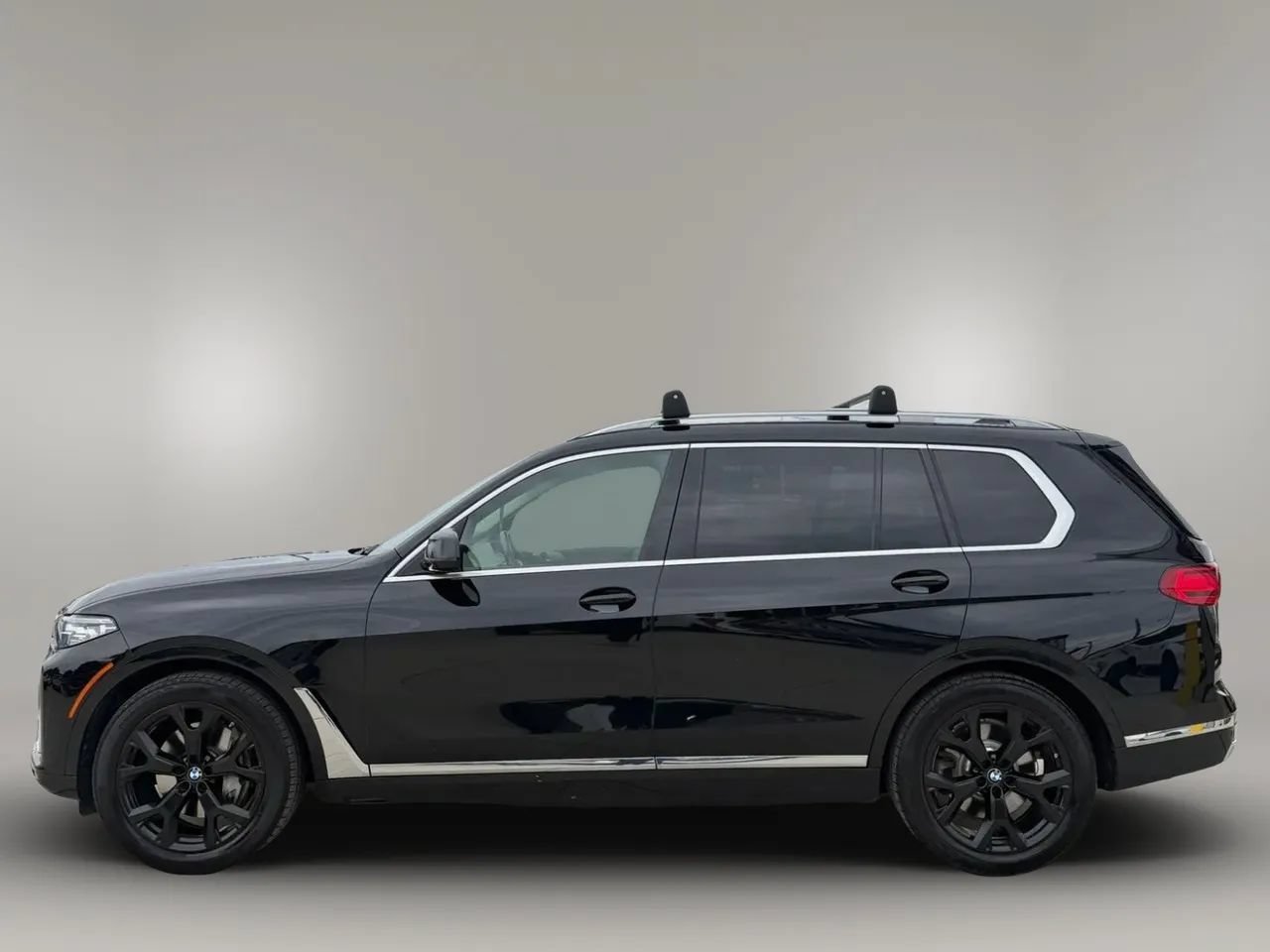 Used 2020 BMW X7 xDrive40i w/ Executive Package AWD/4WD image 4