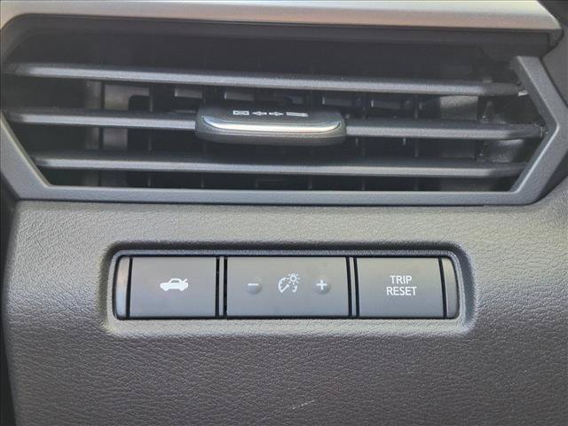 Used 2025 Nissan Altima 2.5 SV FWD image 16