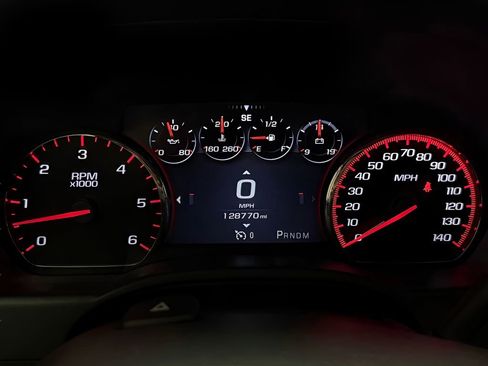 Used 2016 GMC Sierra 1500 Denali w/ Enhanced Driver Alert Package AWD/4WD image 24