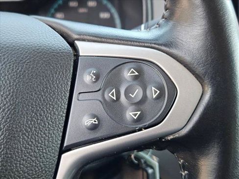 Used 2020 Chevrolet Colorado LT w/ LT Convenience Package RWD image 12