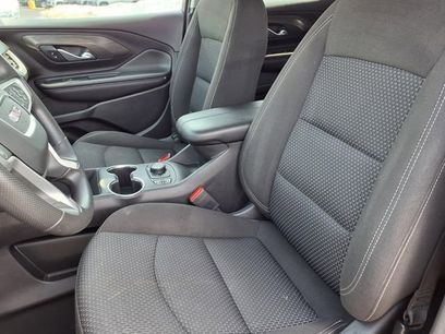 Used 2022 GMC Terrain SLE w/ Driver Convenience Package