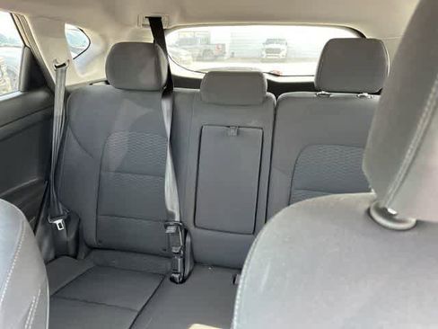 Used 2019 Hyundai Tucson SE image 5