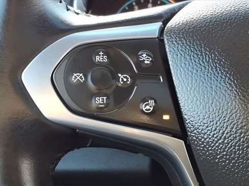 Used 2022 Chevrolet Traverse LT w/ LT Premium Package image 28