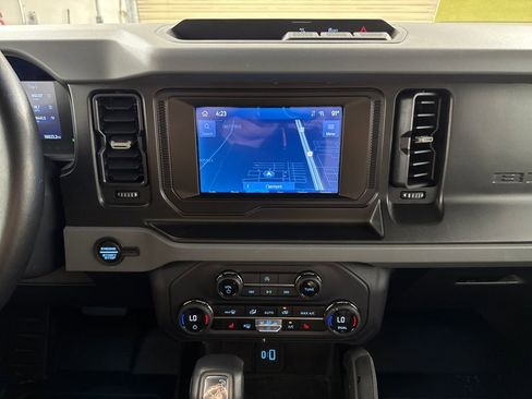 Used 2023 Ford Bronco Big Bend image 17