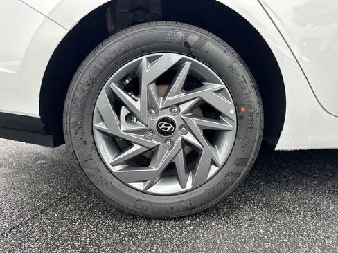 New 2026 Hyundai Elantra Blue image 17