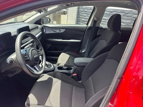 Used 2022 Kia Forte LXS FWD image 9