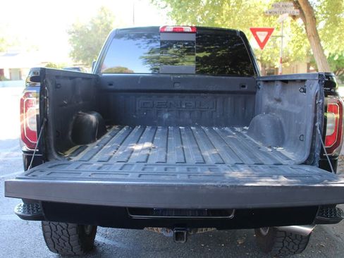 Used 2018 GMC Sierra 1500 Denali w/ Denali Ultimate Package image 40